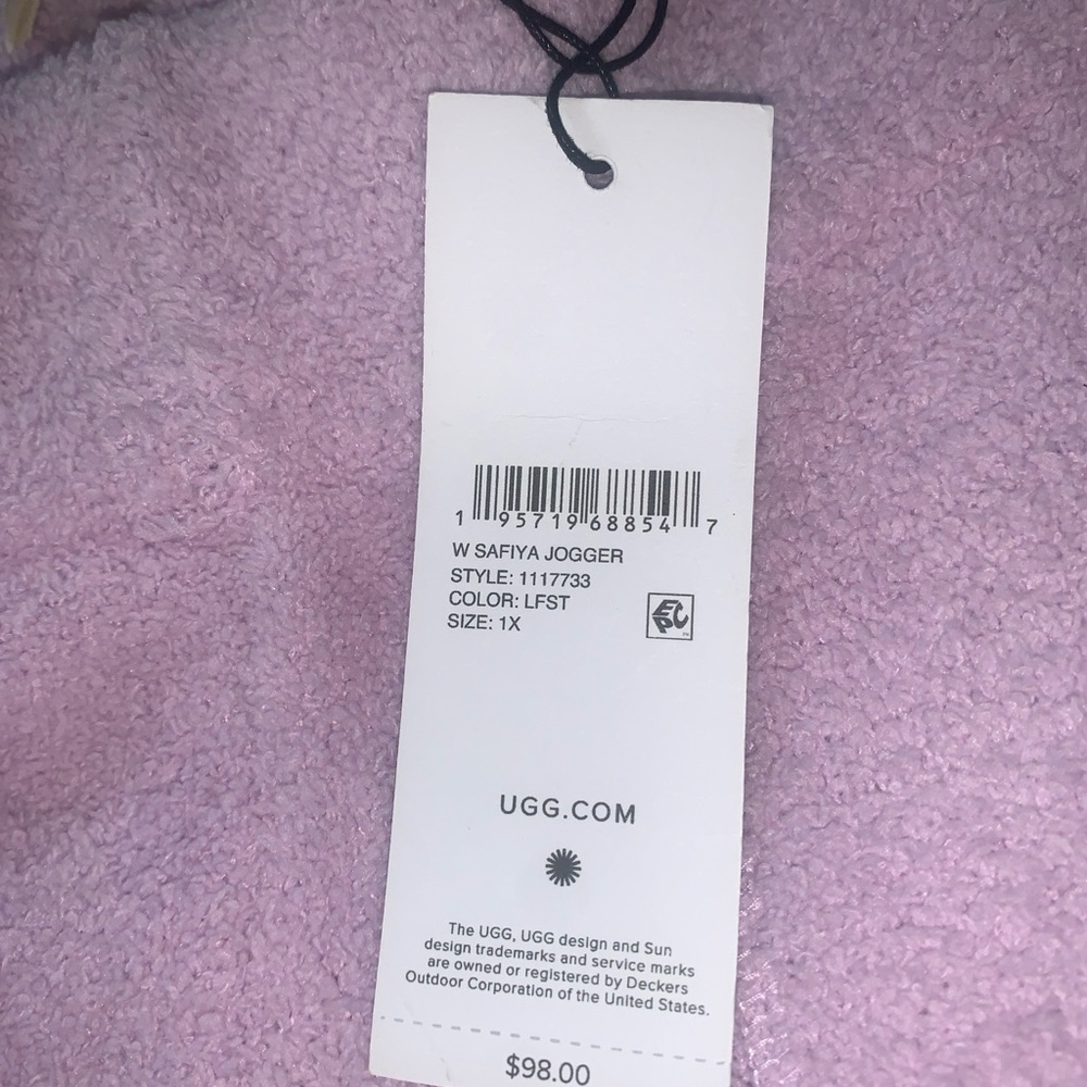UGG Jogger - Picture 10 of 10
